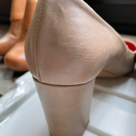 Aquaitalia tan leather pumps size 7.5 in very used condition (sold as-is!!!) - Picture 8 of 10